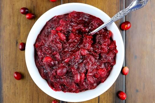 Sauce aux canneberges naturellement sucrée