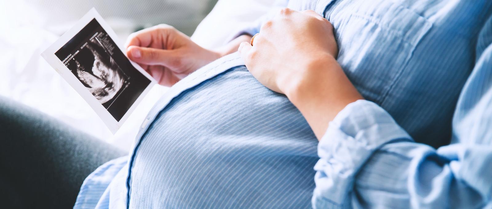 Maternity clothes