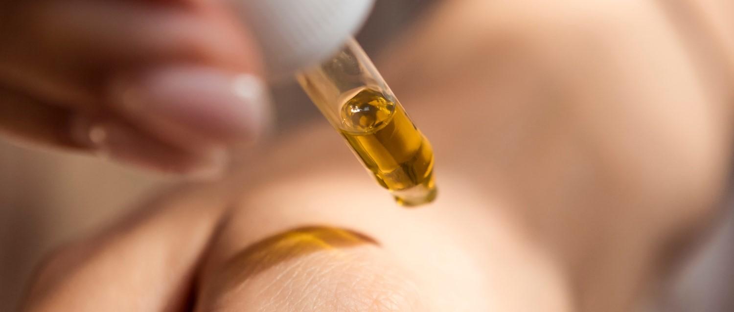 CBD - Des médecins, des patients et des militants expliquent comment le CBD contrôle leur douleur
