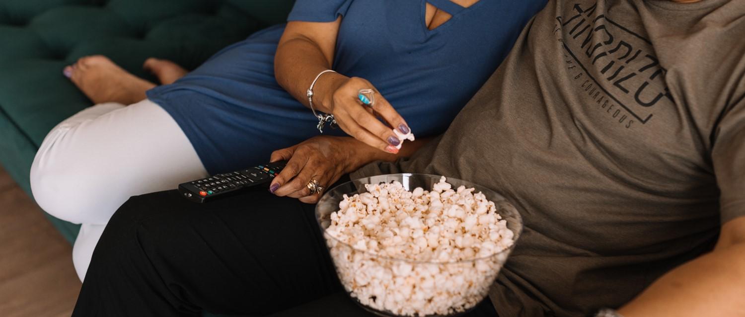 Pourquoi trouvons-nous réconfortant de revoir nos films préférés ?
