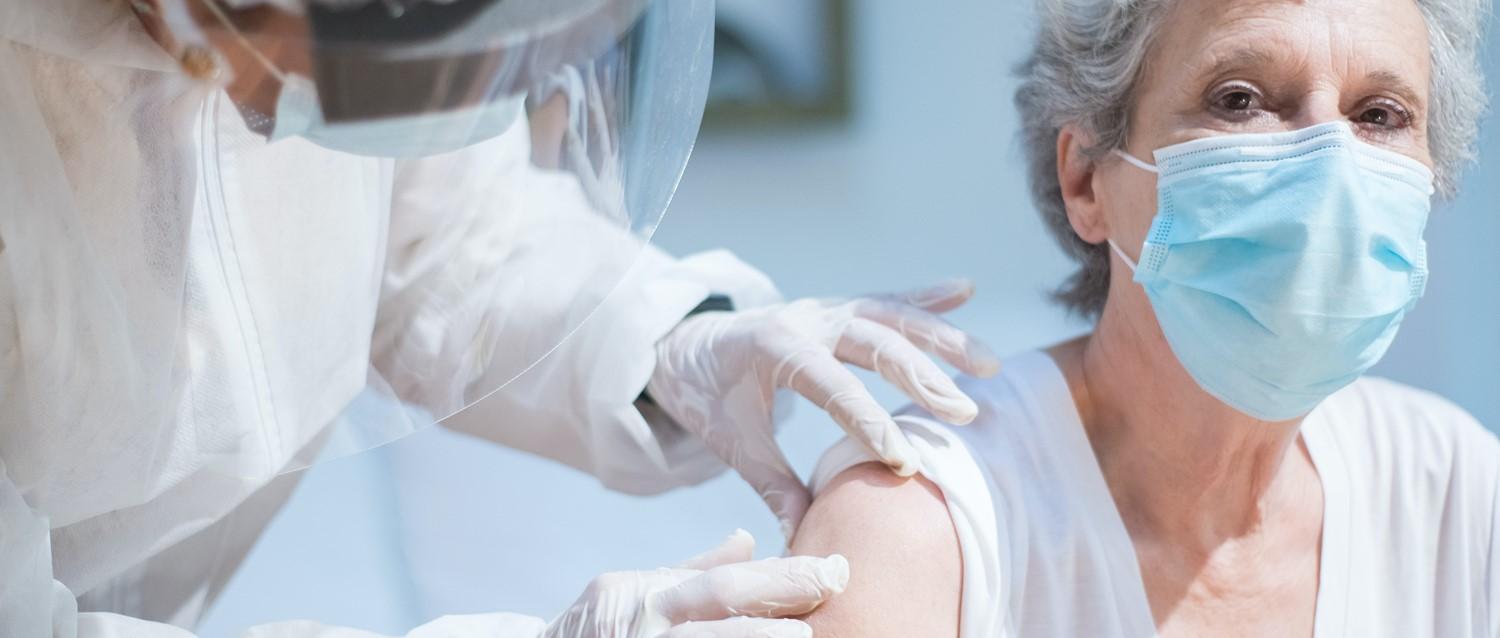 COVID-19 : Les personnes vulnérables doivent-elles se protéger à cause d'Omicron ?