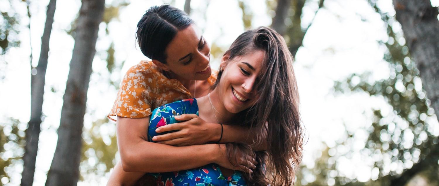 Démystifier les stéréotypes et les mythes lesbiens