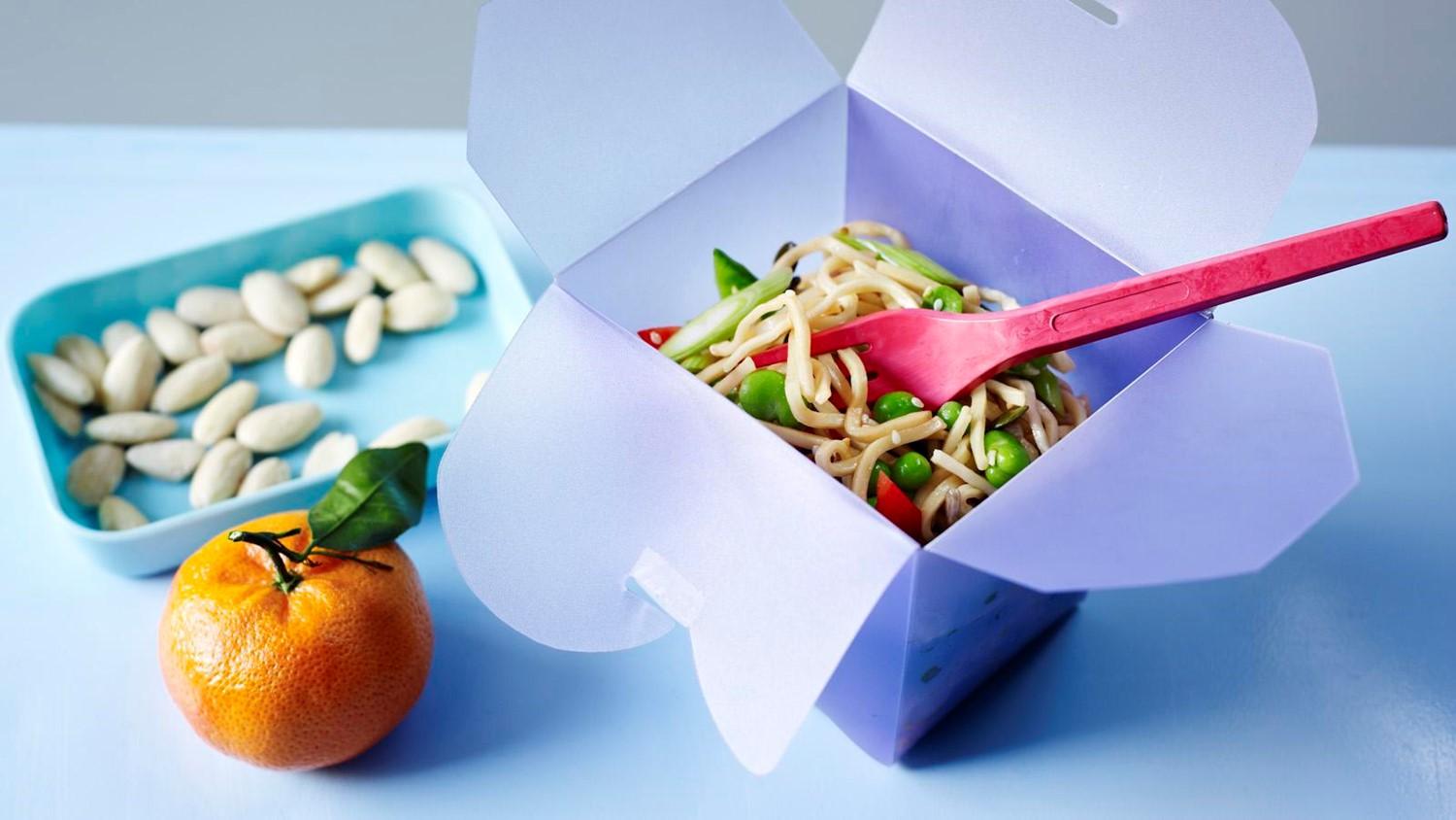 nouilles au sésame pour la boîte à lunch